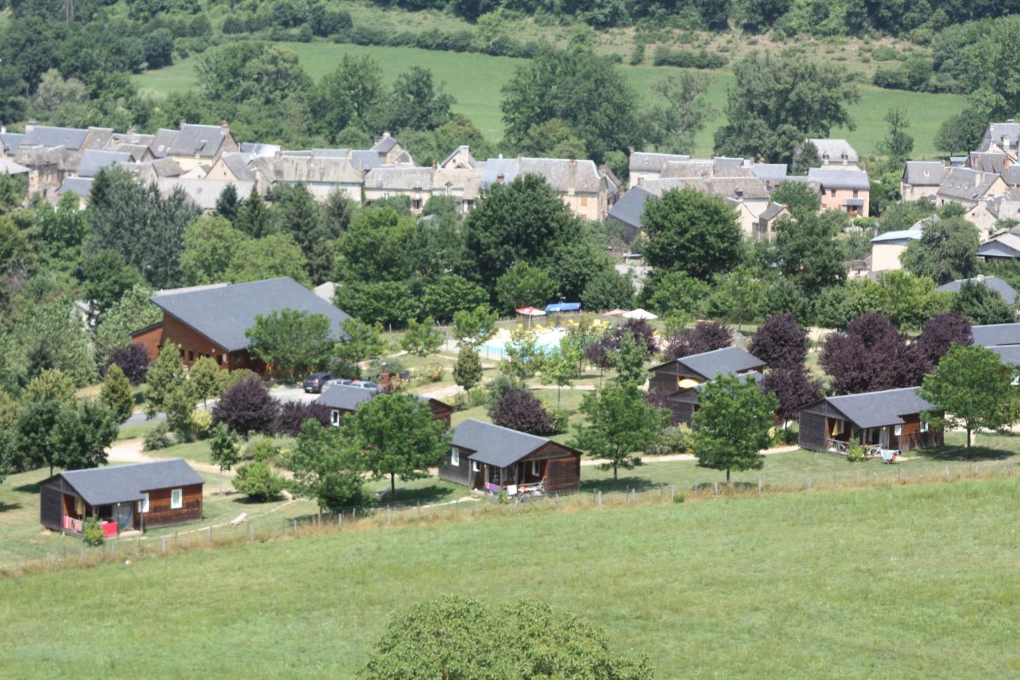 Village De Gite - La Cascade Sainte-Eulalie-d'Olt エクステリア 写真